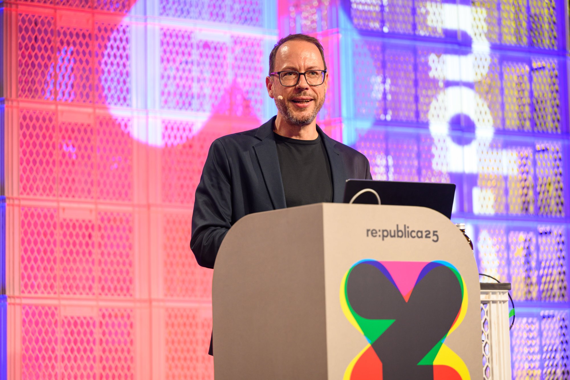 Markus Beckedahl bei einer Keynote